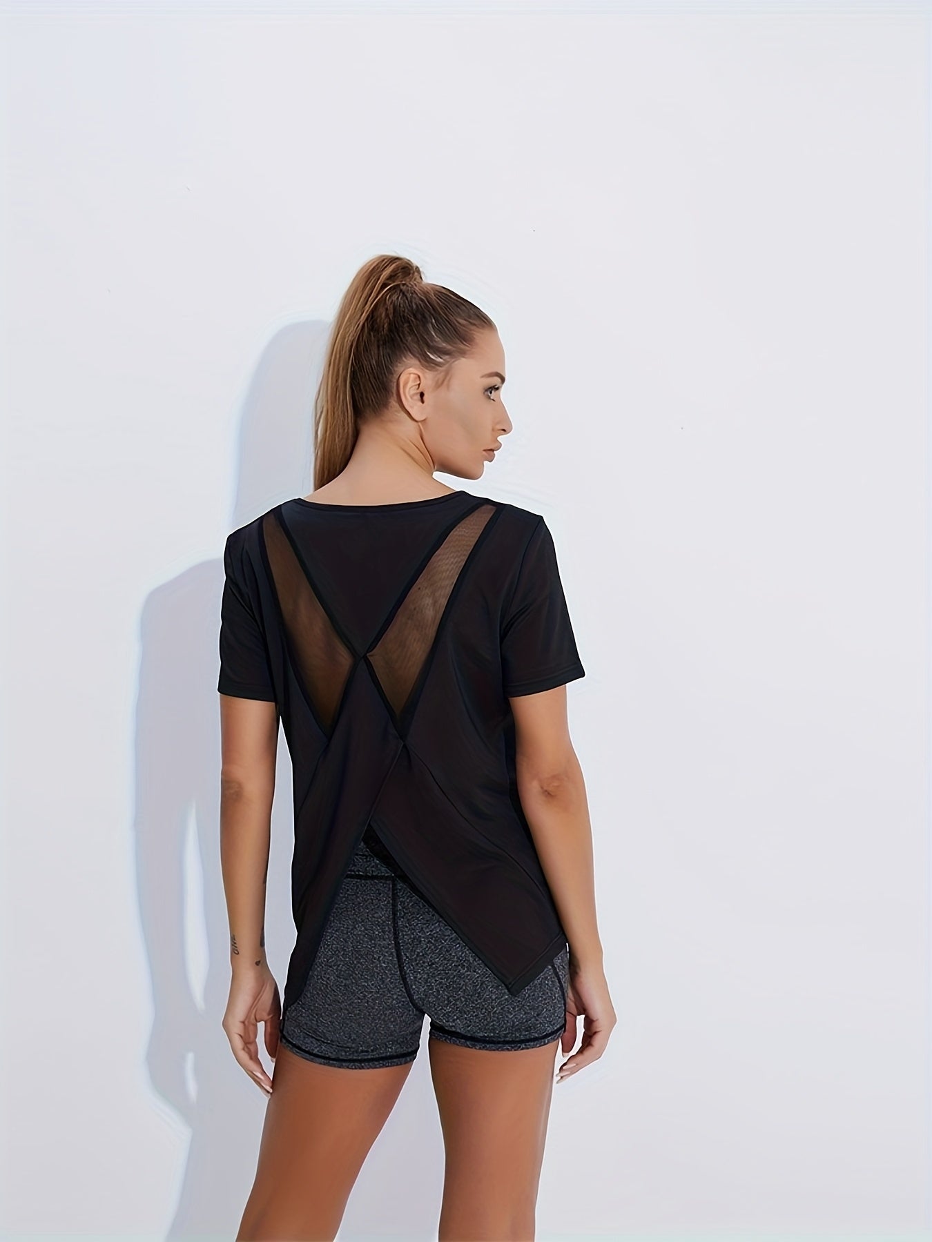 Women's Workout T-Shirt - Breathable Quick-Dry For Gym & Running